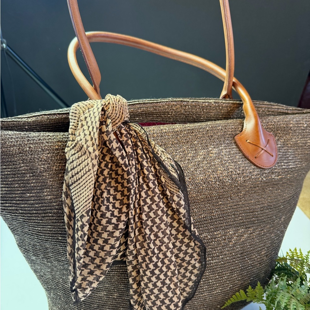 Eddie Bauer Vintage Lined Elegant Brown Tote Bag with Echo Scarf Accent